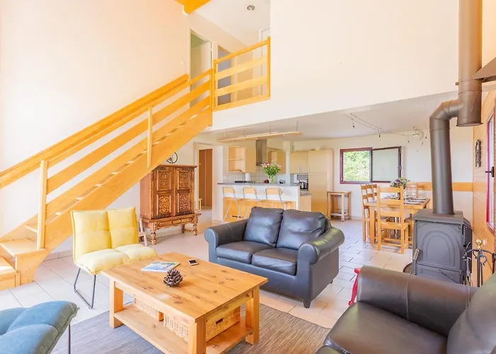 Le Pre Devant Nous Holiday home