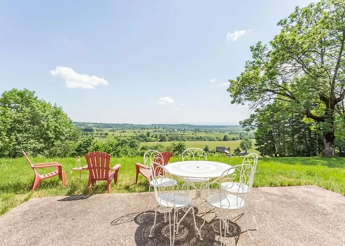 Le Pre Devant Nous Дом отдыха *