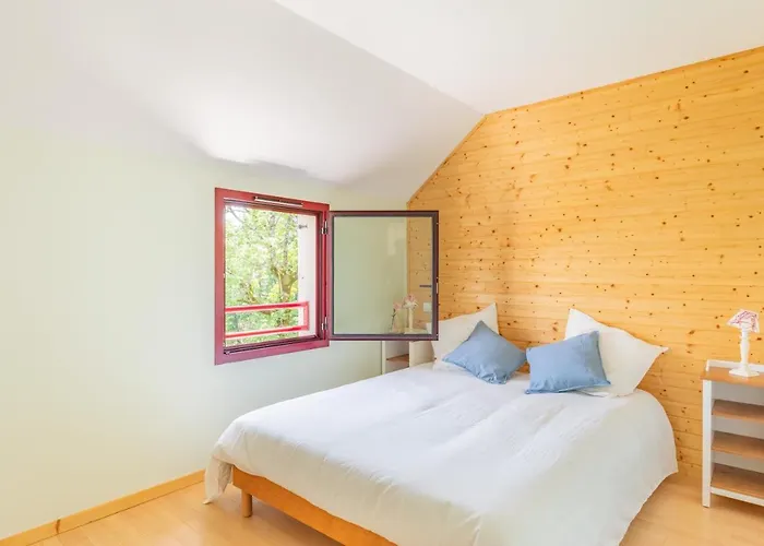 Le Pre Devant Nous Holiday home