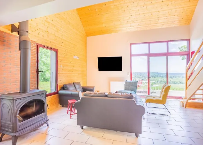 Le Pre Devant Nous Picherande