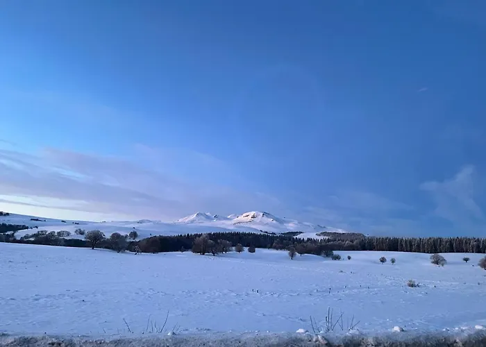 Le Pre Devant Nous Holiday home