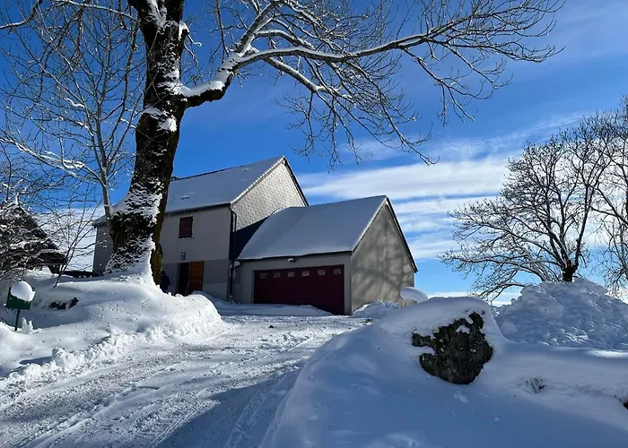 Le Pre Devant Nous Picherande